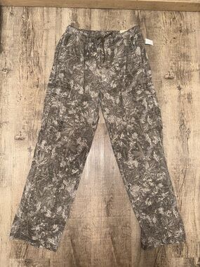 No Boundaries Men's Gray Camouflage Cargo Pants